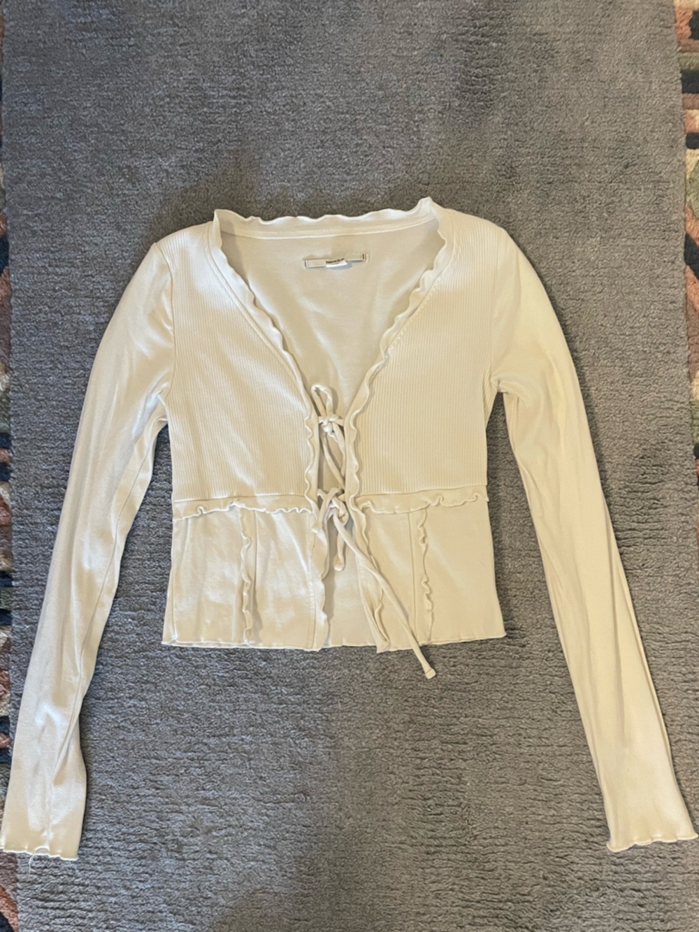 Women's Cream Ruffled Tie-Front Long Sleeve Top